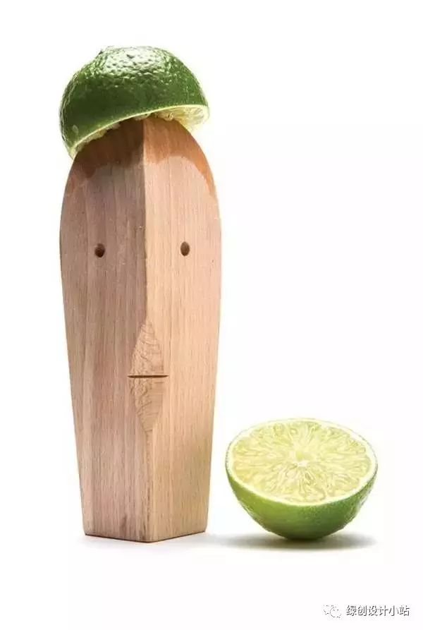 產(chǎn)品設(shè)計(jì)師眼中的木材,手動(dòng)榨汁器